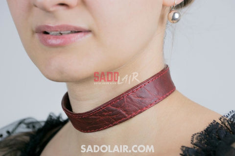 Classic Collar Dark Red Sadolair Collection