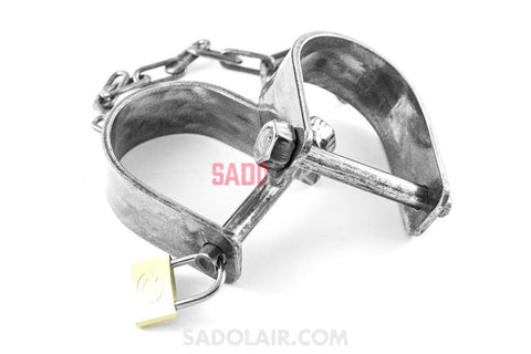 Ankle Shackles With Chain Simplex Sadolair Collection